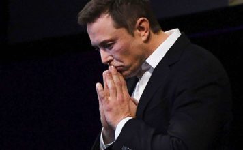 Musk warns Twitter could face bankruptcy