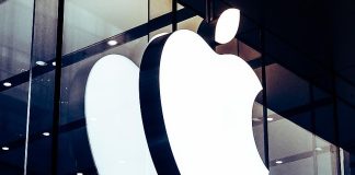 Apple tests Chinese-made memory chips for devices sold in China