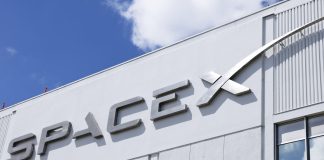 SpaceX slides nearly 7% on Nasdaq 100 debut despite bullish Wall Street outlook