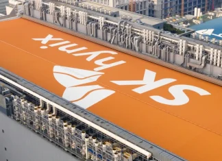 SK Hynix considers Intel Foundry for HBM4E base-die production