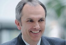 Former Apple CFO Luca Maestri steps down from corporate services role