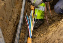 Gov’t pushes stronger coordination to prevent fibre cuts during roadworks
