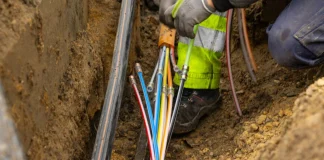 Gov’t pushes stronger coordination to prevent fibre cuts during roadworks