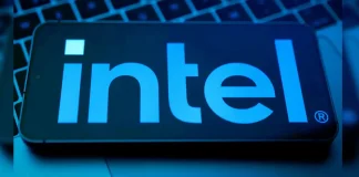 Intel Shares Plunge 20% as Weak Fourth-Quarter Forecast Overshadows Strong Earnings